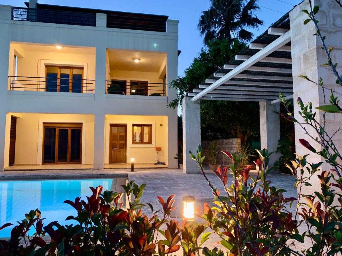Aggelos And Thisbe Chania Suburbs Sea View Guest House Bagian luar foto